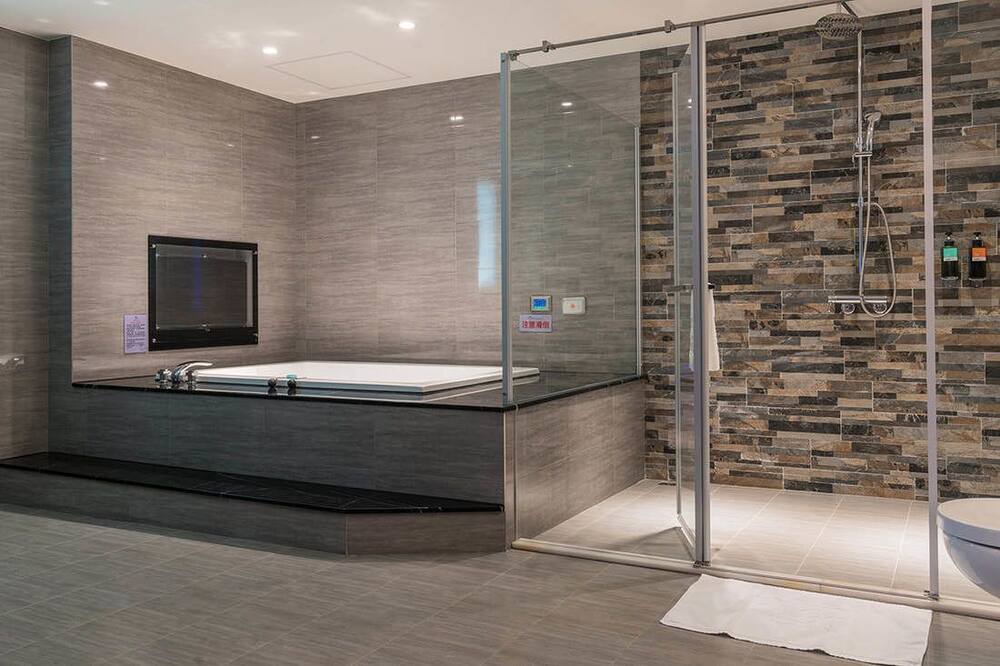Photo of Bathroom in East District
