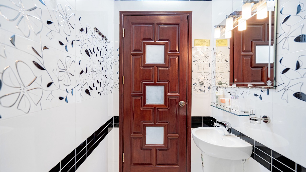 Photo of Bathroom in Bui Thi Xuan