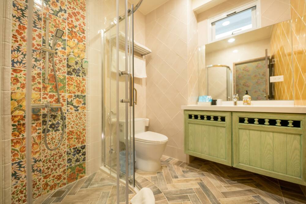 Photo of Bathroom in Yuanshan