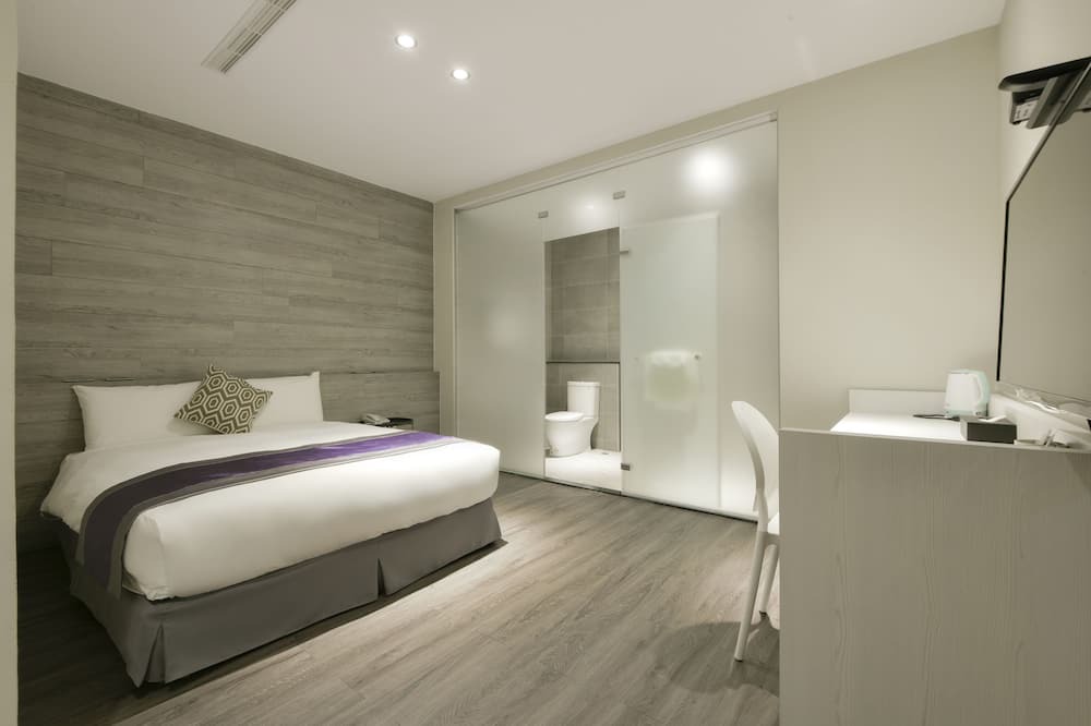 Photo of Bedroom in Wuri District