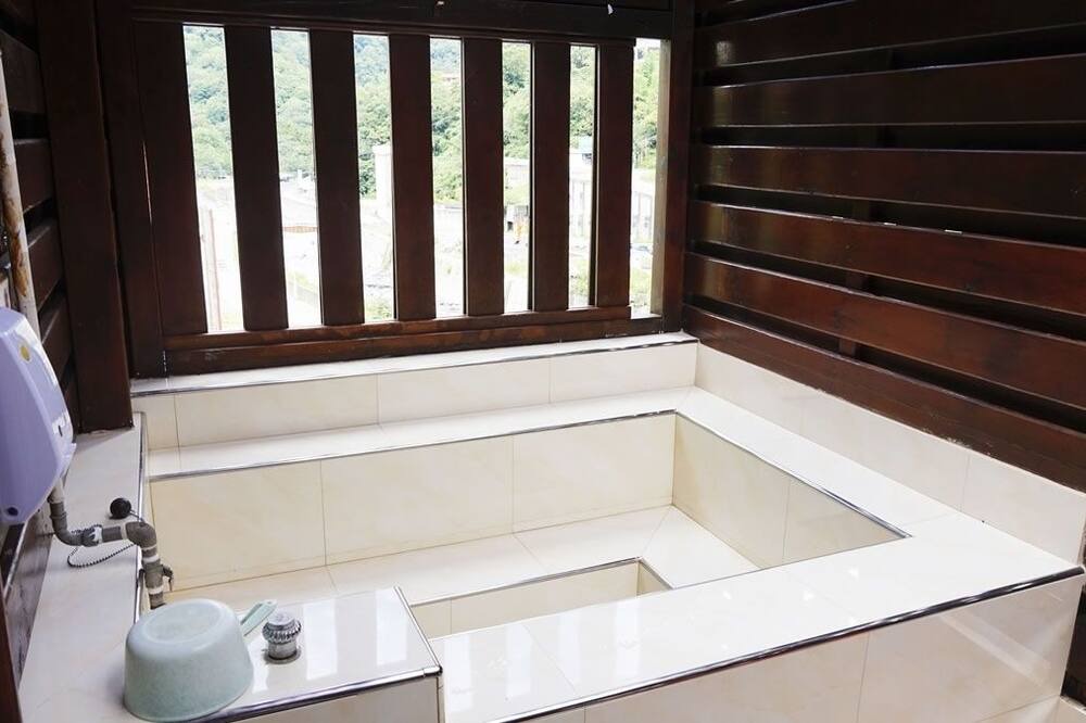 Photo of Bathroom in Ren'ai