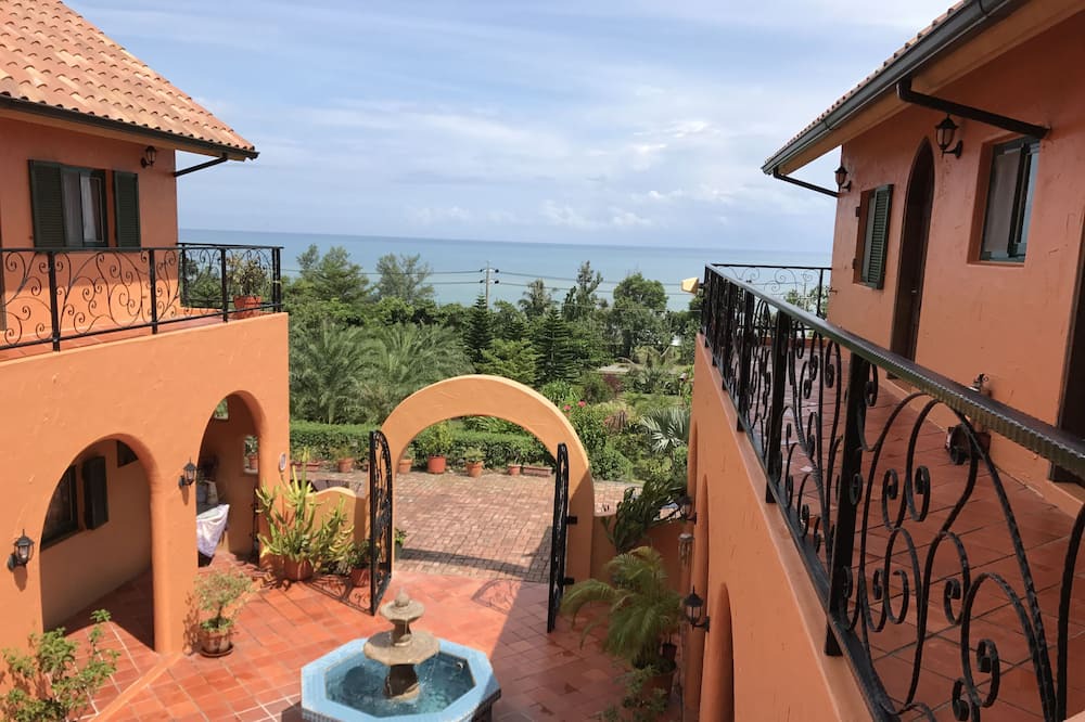 Photo of Outdoor in Donghe