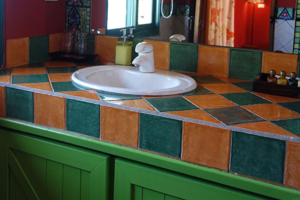 Photo of Bathroom in Donghe