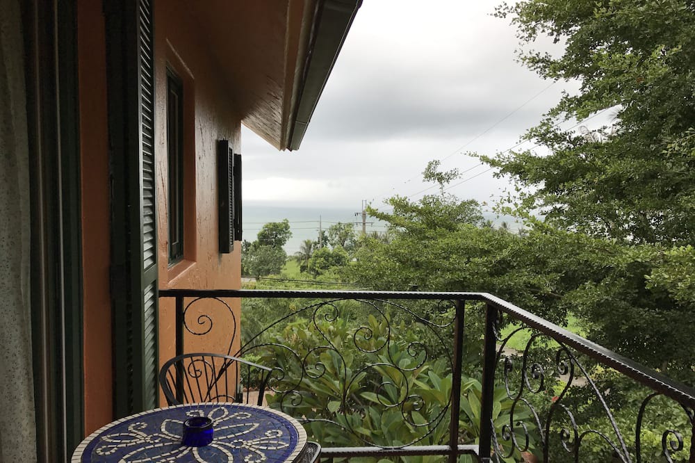 Photo of Patio Balcony in Donghe
