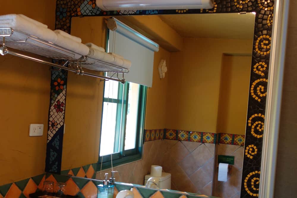 Photo of Bathroom in Donghe