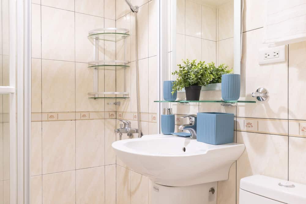 Photo of Bathroom in Zhongzheng