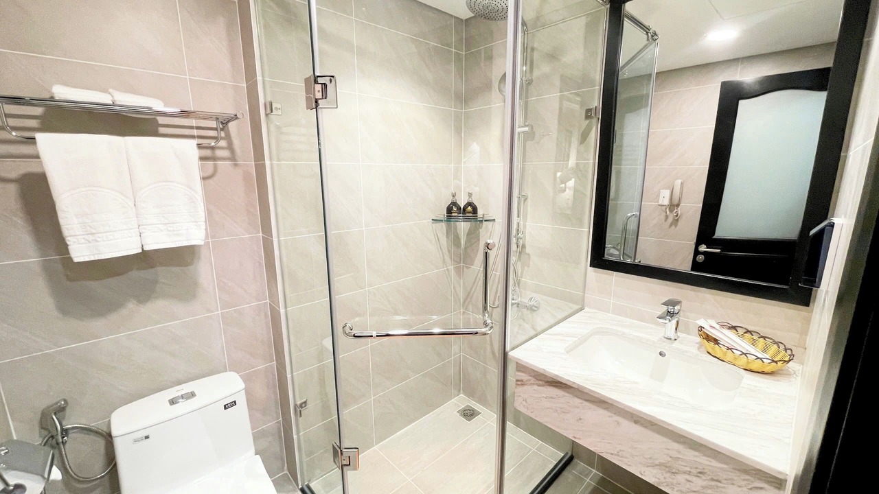 Photo of Bathroom in Chinatown