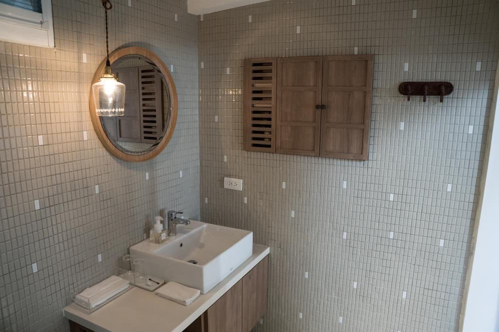 Photo of Bathroom in West Central District