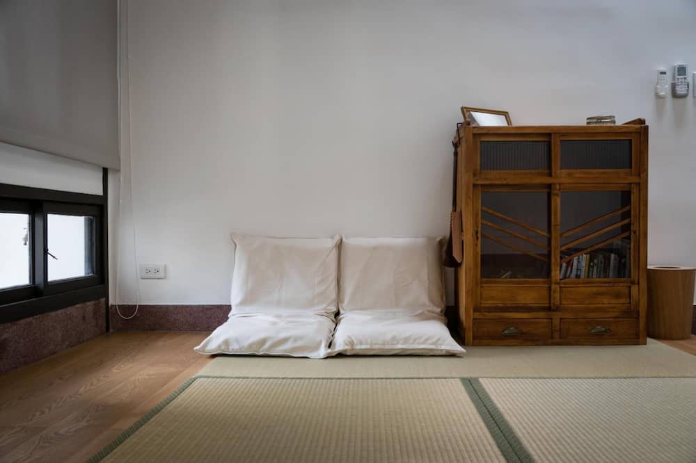Photo of Bedroom in West Central District
