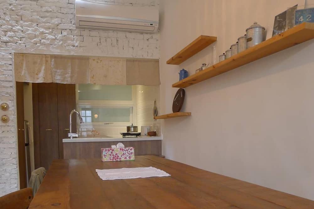Photo of Kitchen in West Central District