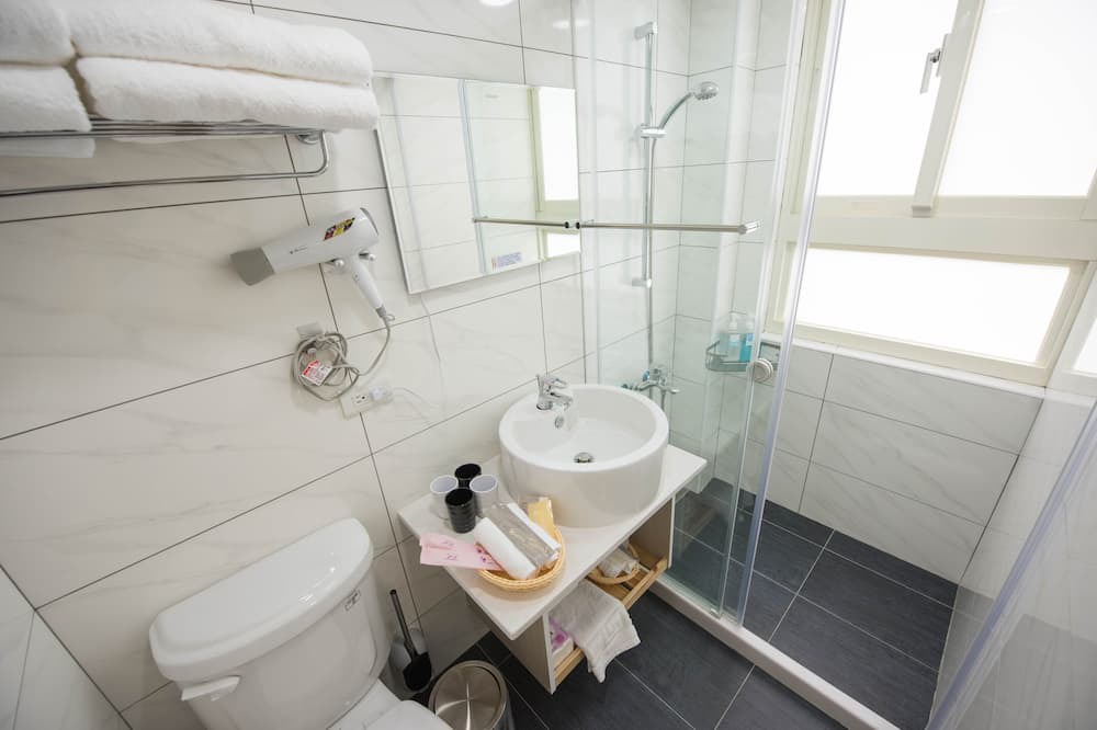 Photo of Bathroom in Ruifang