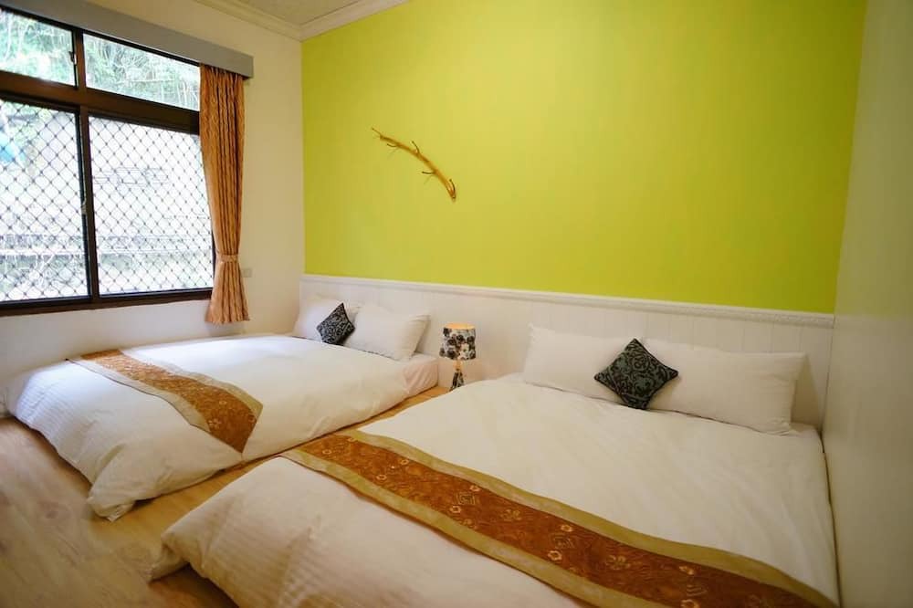 Photo of Bedroom in Rueili Village