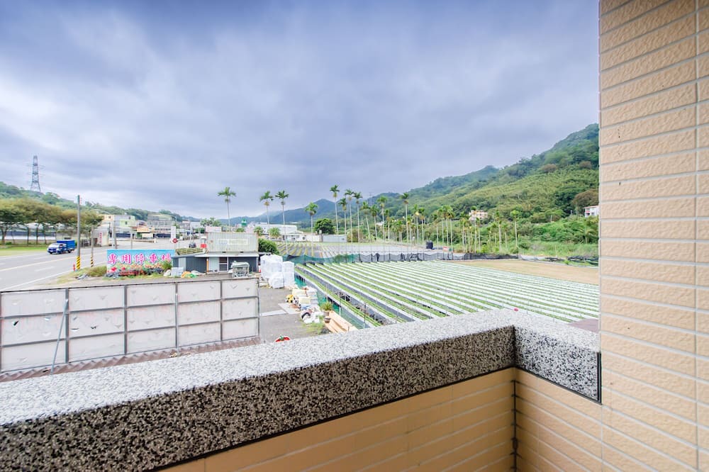 Photo of Patio Balcony in Dahu
