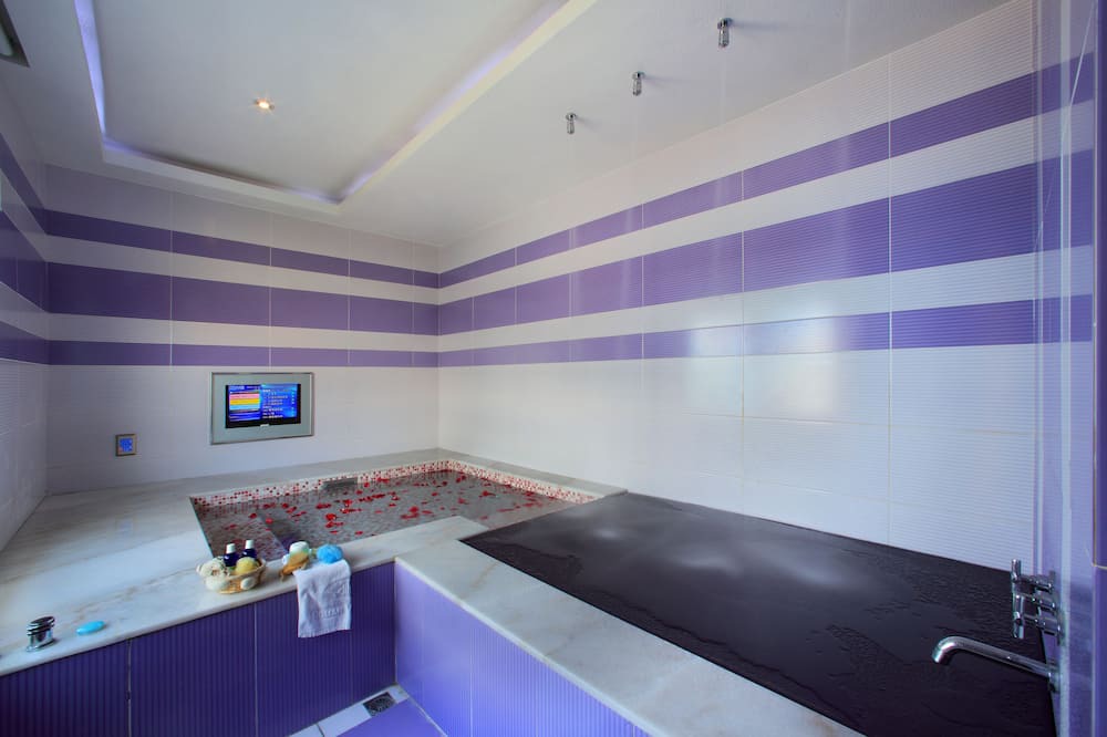 Photo of Bathroom in Dali