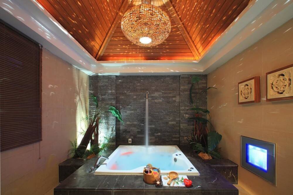 Photo of Bathroom in Dali