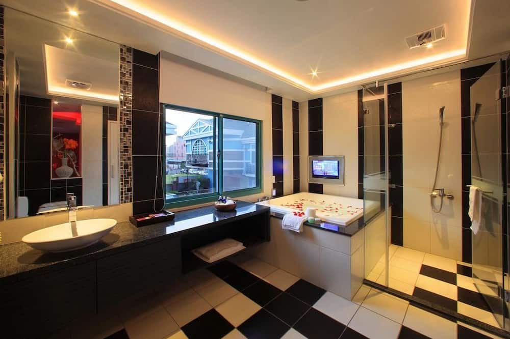Photo of Bathroom in Dali
