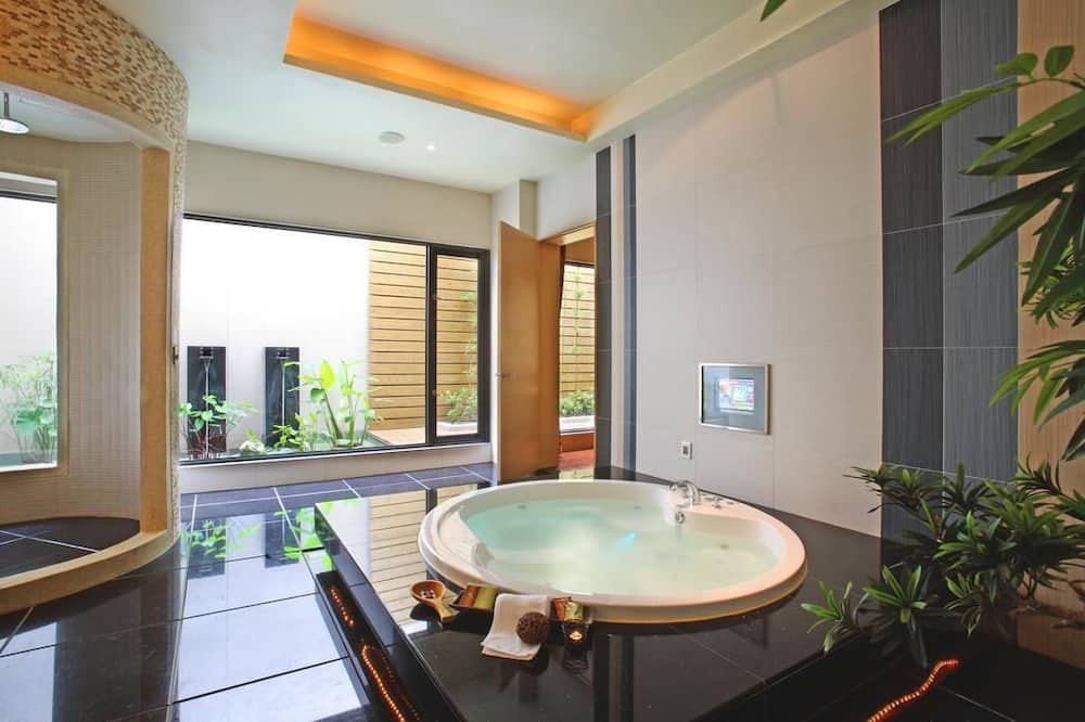 Photo of Bathroom in Dali