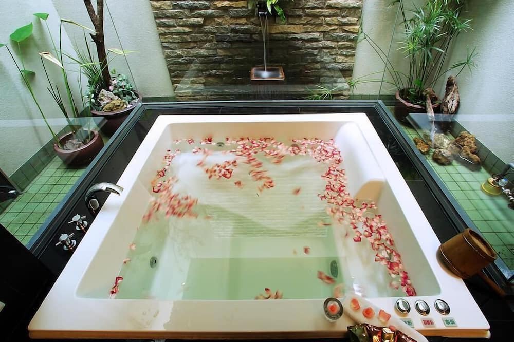 Photo of Bathroom in Dali