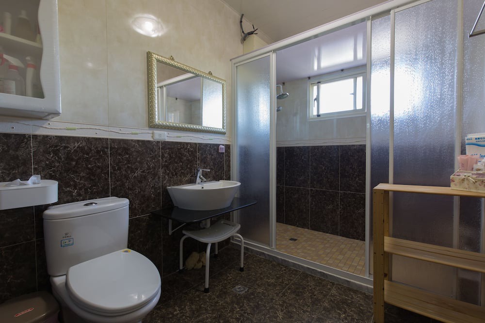 Photo of Bathroom in Shoufeng