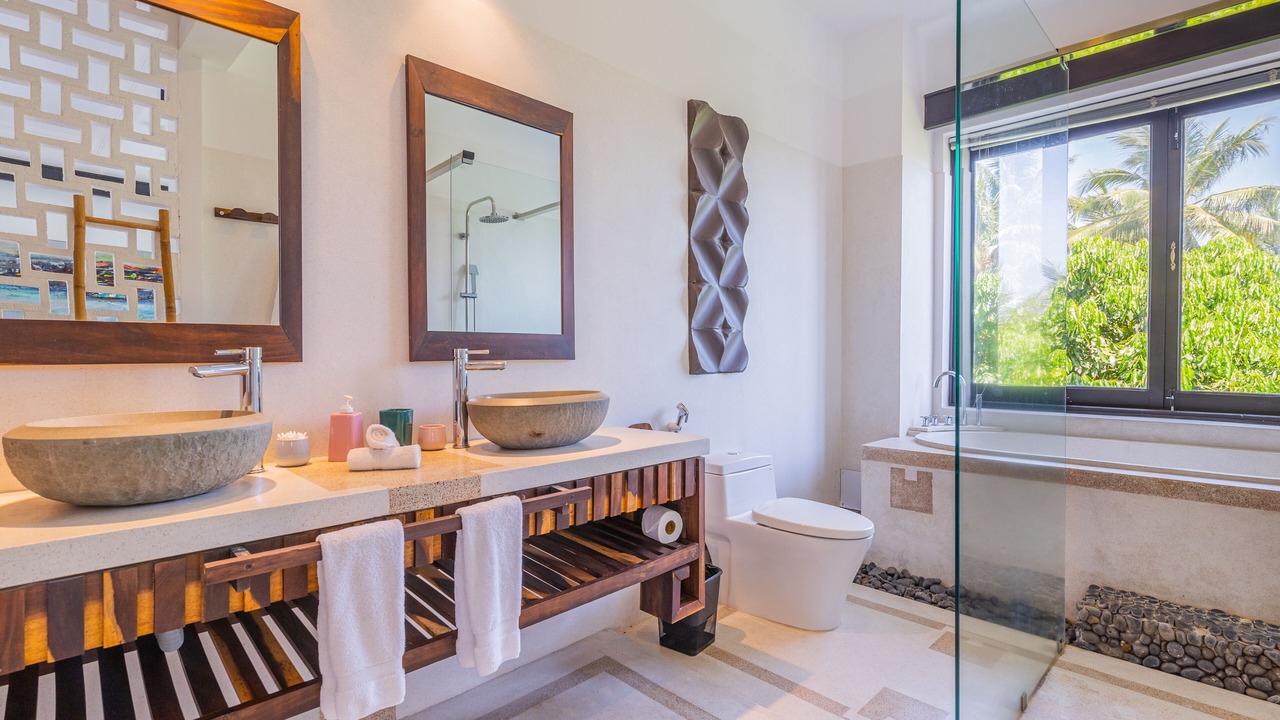 Photo of Bathroom in Tra Que Vegetable Village