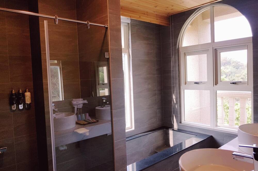 Photo of Bathroom in Touwu