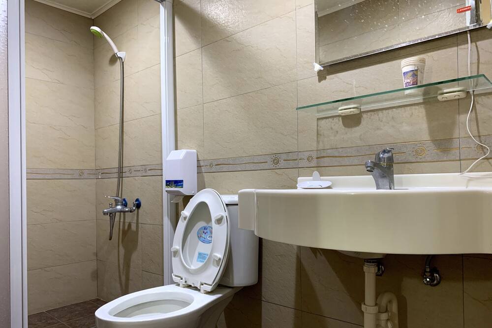 Photo of Bathroom in Lugu