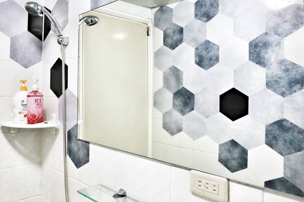 Photo of Bathroom in West District