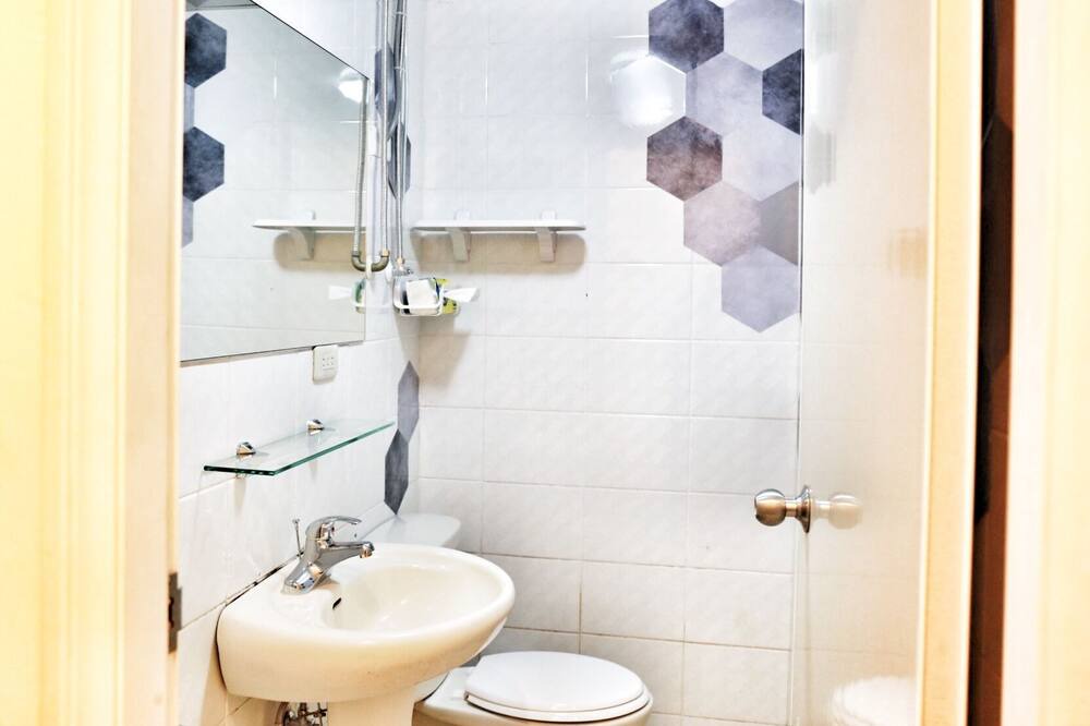 Photo of Bathroom in West District
