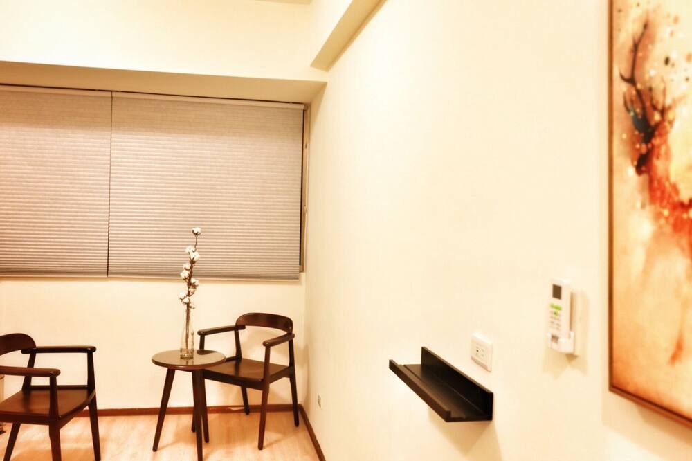 Photo of Bedroom in West District