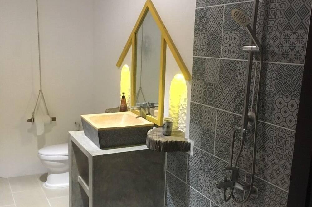 Photo of Bathroom in Cam An