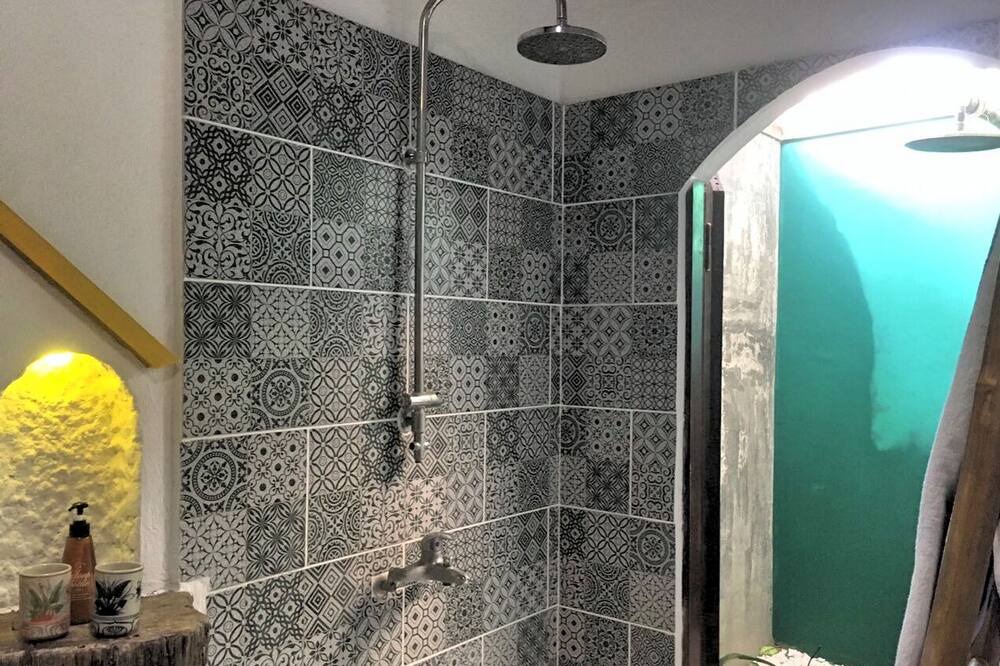 Photo of Bathroom in Cam An