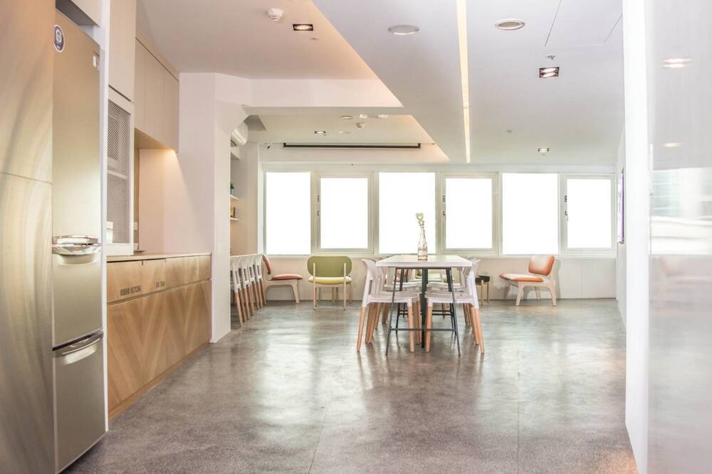 Photo of Livingroom in Ren'ai District