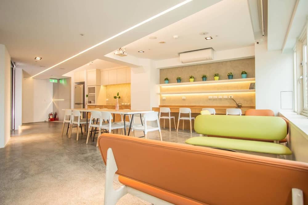 Photo of Livingroom in Ren'ai District