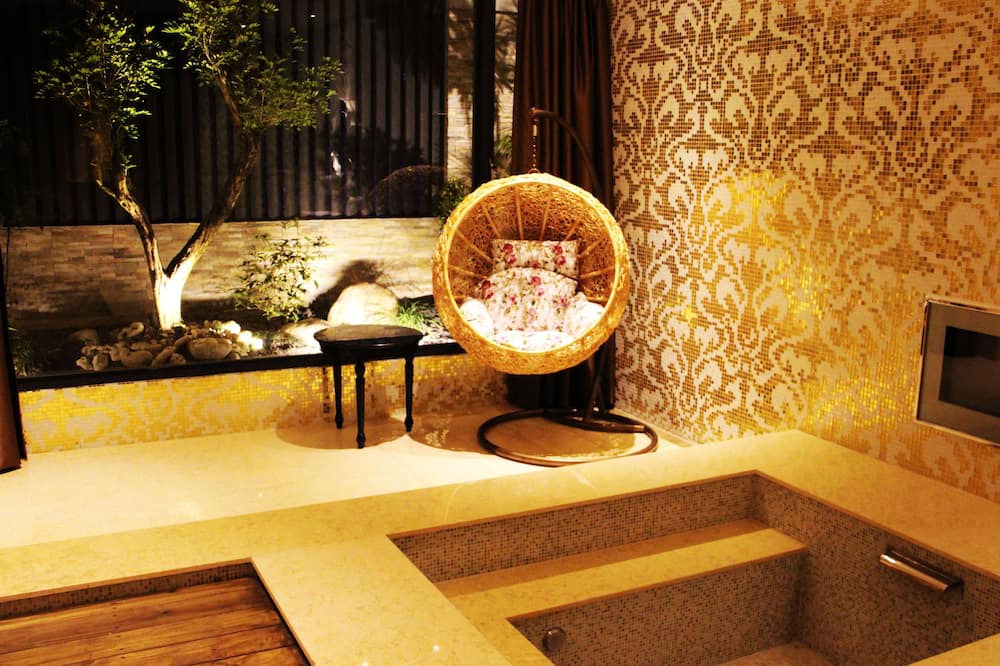 Photo of Bathroom in Hunei District