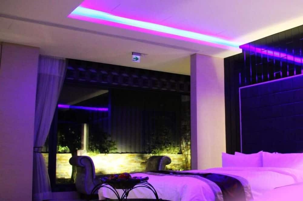 Photo of Bedroom in Hunei District