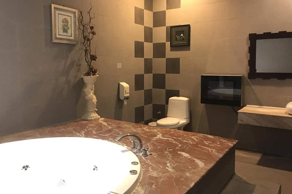 Photo of Bathroom in Douliou