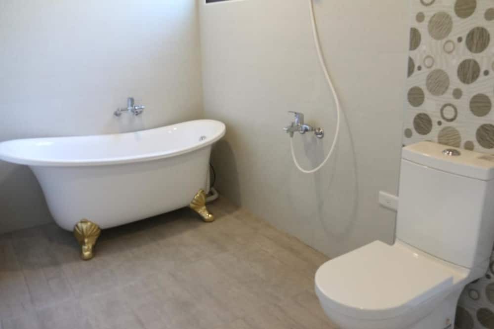 Photo of Bathroom in Puli