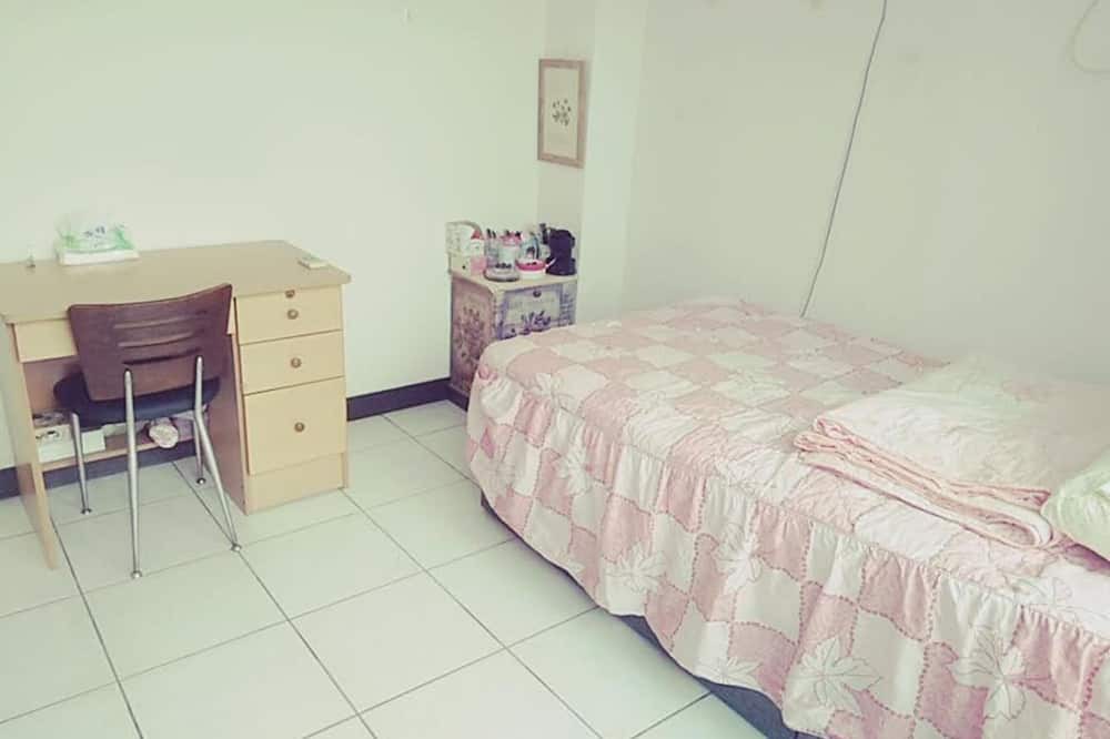 Photo of Bedroom in East District