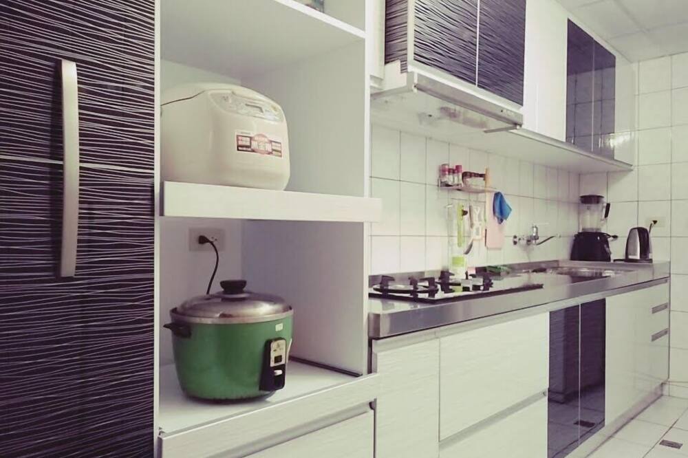 Photo of Kitchen in East District