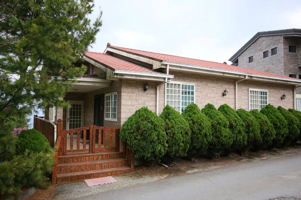 Photo of Bedroom in Ren'ai