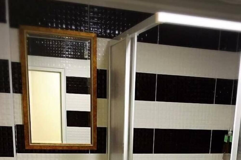 Photo of Bathroom in Manzhou