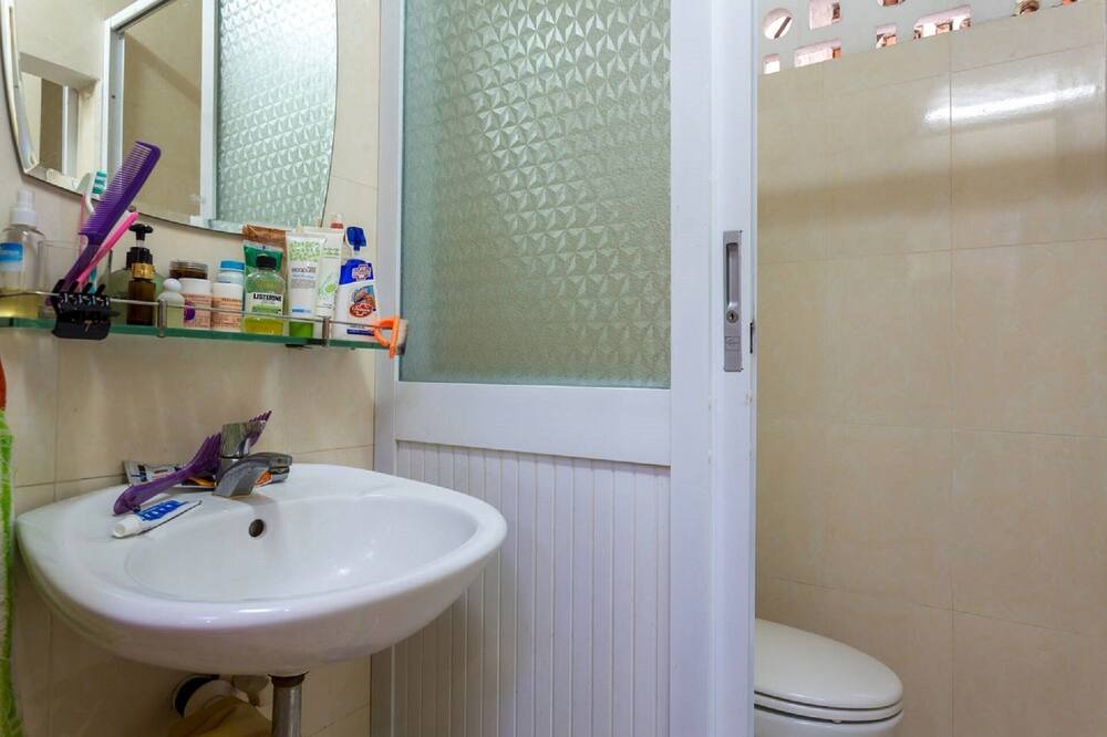 Photo of Bathroom in District 10