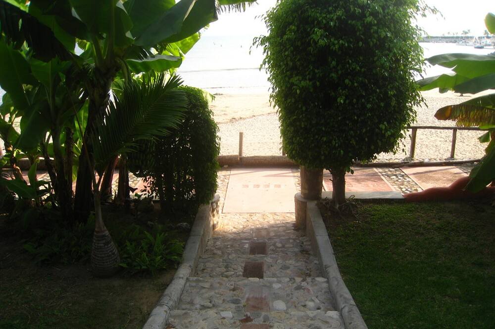 Photo of Others in La Cruz de Huanacaxtle