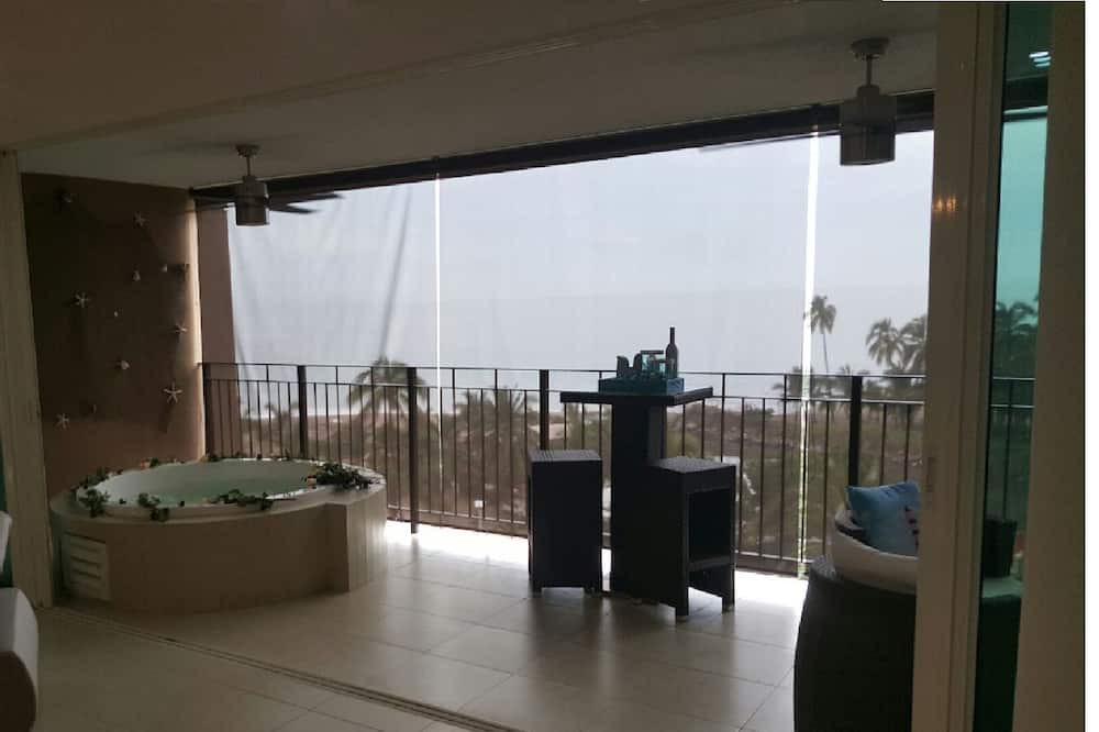 Photo of Livingroom in North Hotel Zone
