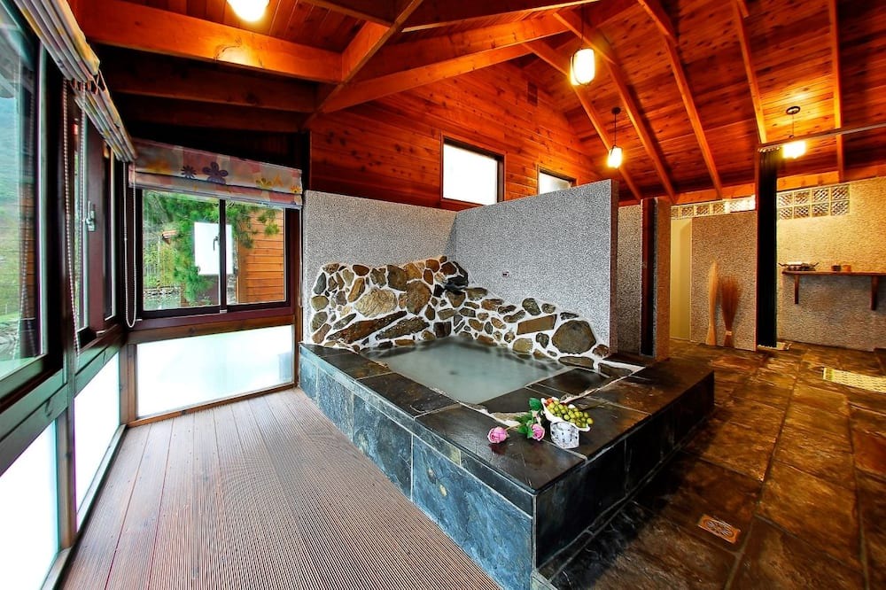 Photo of Bathroom in Puli