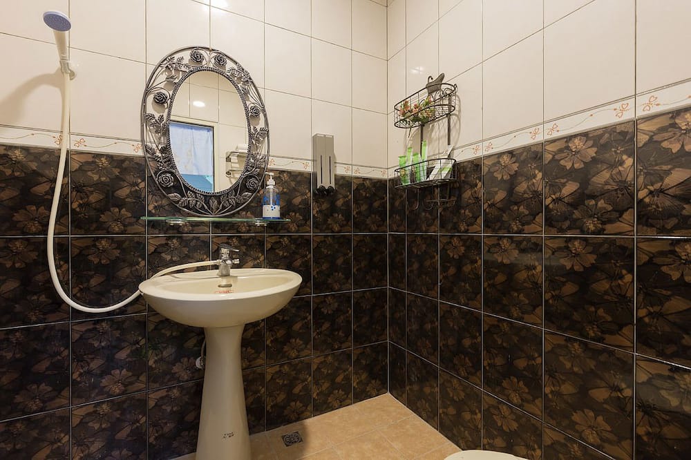 Photo of Bathroom in Yuli