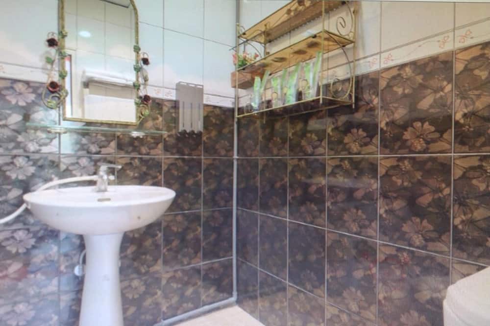 Photo of Bathroom in Yuli