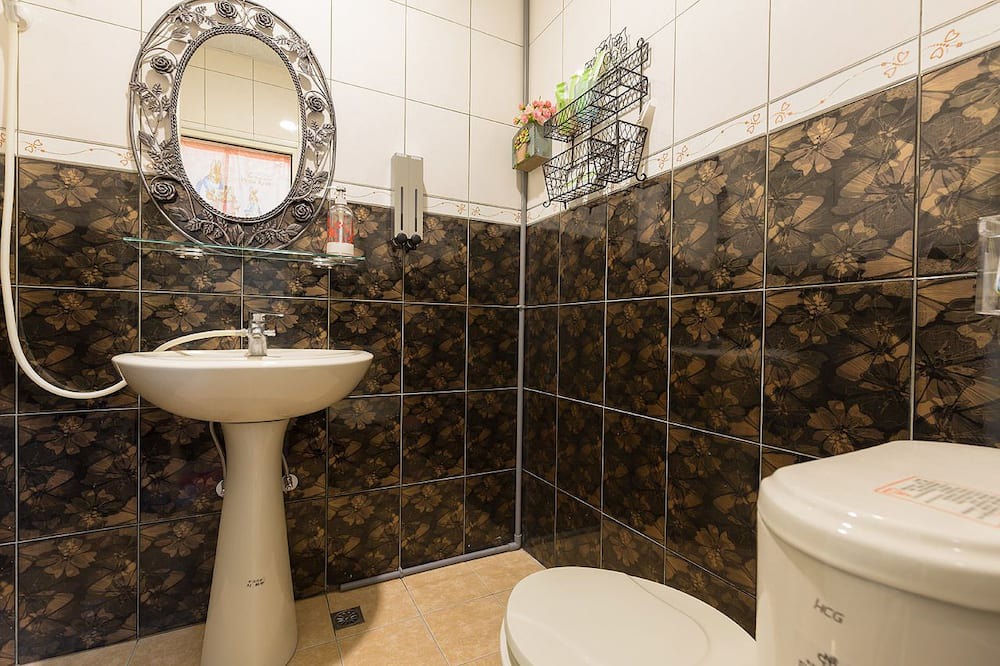 Photo of Bathroom in Yuli