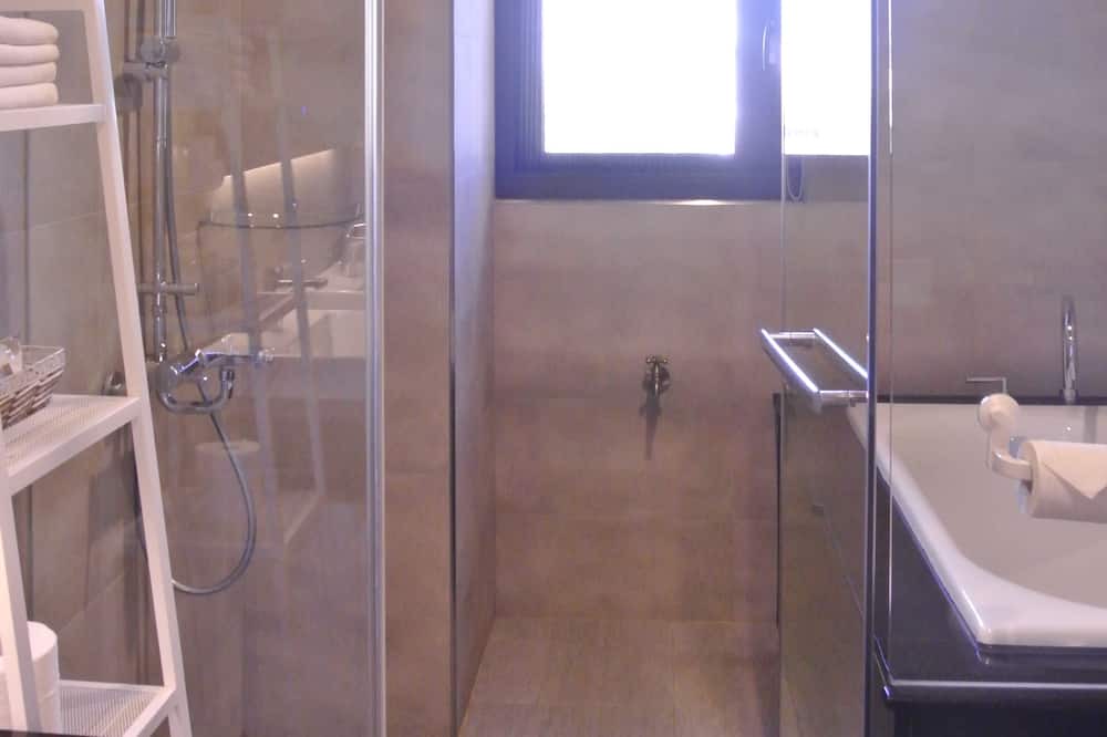 Photo of Bathroom in Puli