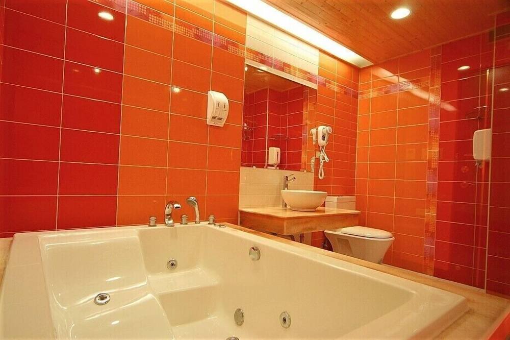 Photo of Bathroom in Big Beach